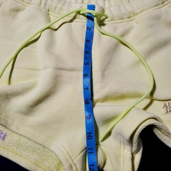 NWT ADVISORY BOARD CRYSTALS Abc 123 WOMEN SWEATSHORTS Sulphur yellow - Picture 8 of 10
